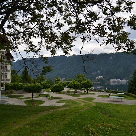 Panoramablickhotel - Lakeview Apartments Аненхайм Екстериор снимка