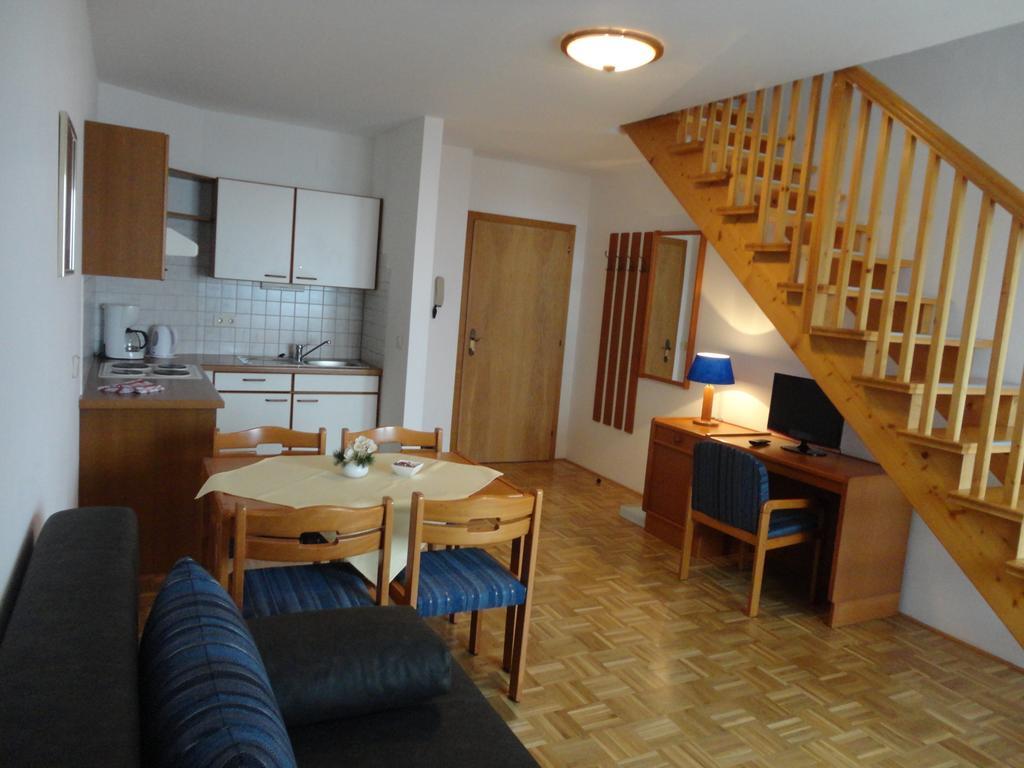 Panoramablickhotel - Lakeview Apartments Аненхайм Екстериор снимка