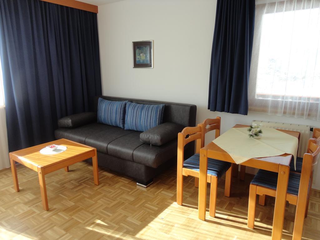 Panoramablickhotel - Lakeview Apartments Аненхайм Екстериор снимка