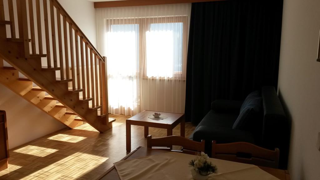 Panoramablickhotel - Lakeview Apartments Аненхайм Стая снимка