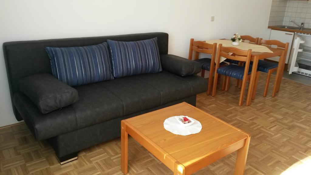 Panoramablickhotel - Lakeview Apartments Аненхайм Стая снимка