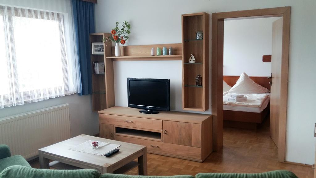 Panoramablickhotel - Lakeview Apartments Аненхайм Екстериор снимка